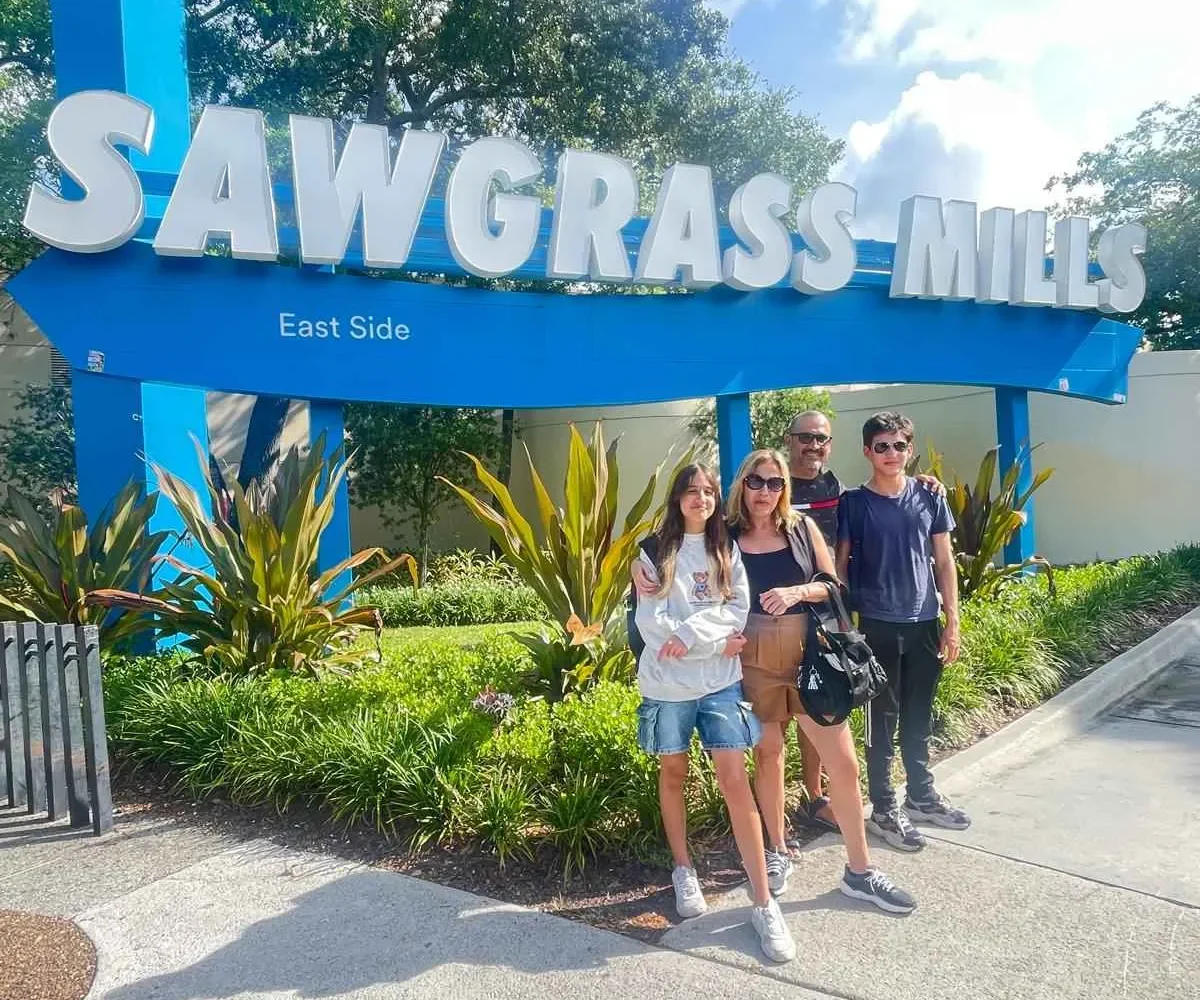 sawgrass mills shuttle